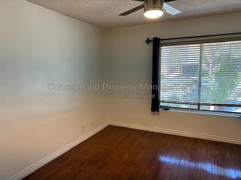 1604 E 2nd St #1H — Photo 23