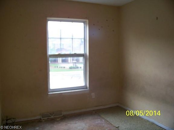 4th image of 7309 Otis Ct