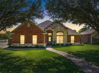9900 Shawnee Trl, Woodway, TX 76712