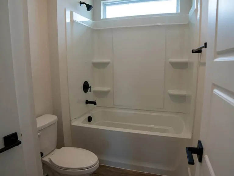 650 Melville Dr — Photo 35