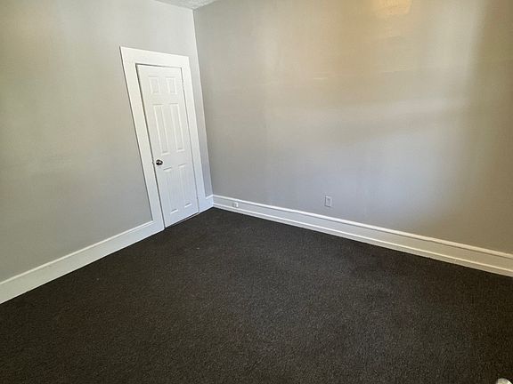 4th image of 23 Beetle St #3N