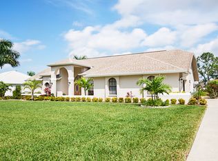 19163 Vintage Trace Cir, Estero, FL 33967