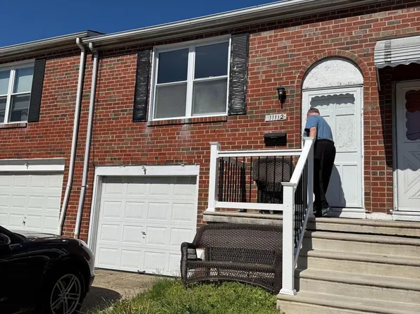 11112 Dora Dr, Philadelphia, PA 19154