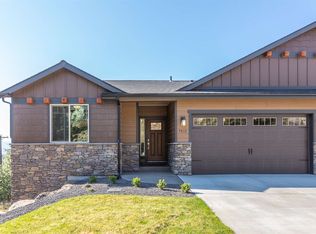 9012 E Red Oak Ln, Spokane, WA 99217