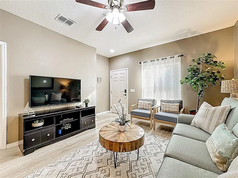 8986 Shine Dr — Photo 6