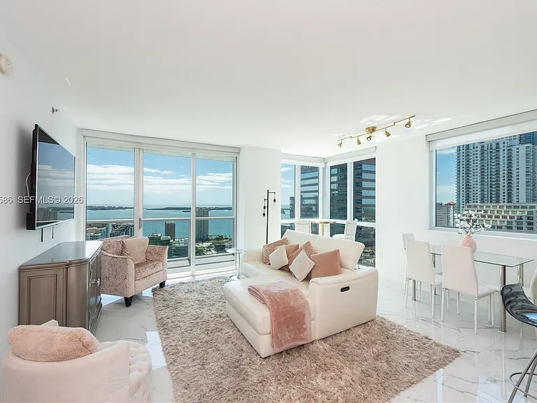 500 Brickell Ave #3802 — Photo 6