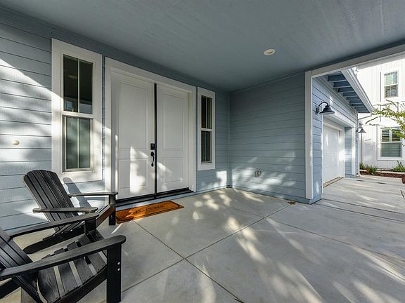 2nd image of 948 Farmhouse Way