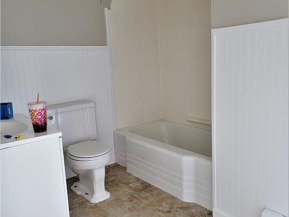 4th image of 80 Ramies Ln