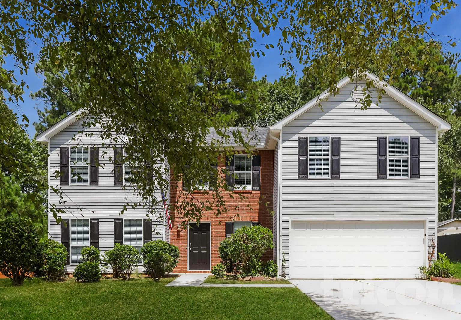 816 Sinclair Way Jonesboro GA — Photo 1