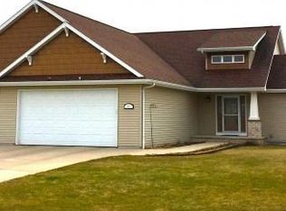 1471 W Westchester Ct, Appleton, WI 54914