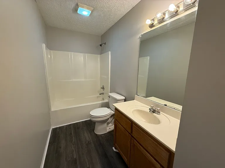 413 Fairview Ave — Photo 17