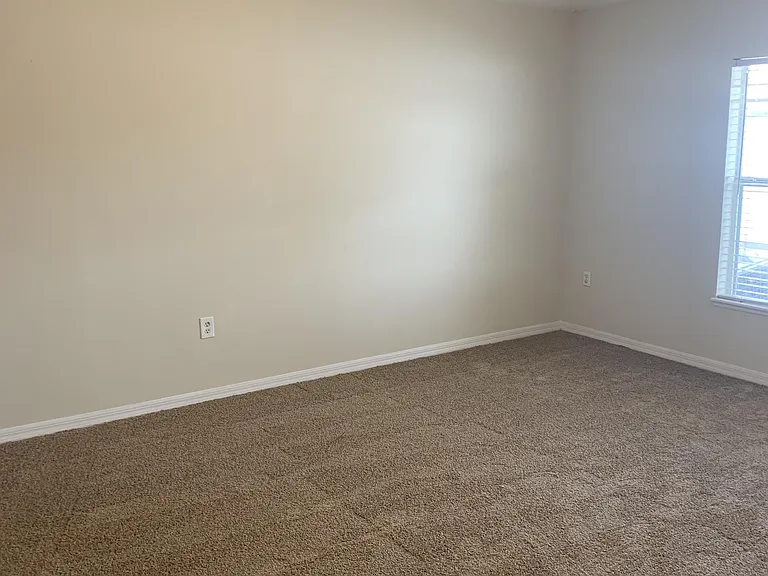 4690 Salamander St — Photo 8
