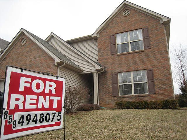 1st image of 525 Wellington Gardens Dr