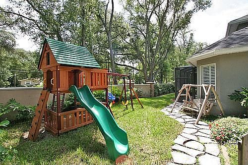 2nd image of 11701 Crusselle Dr