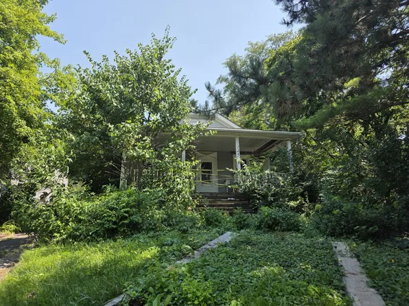 145 N Park Ave, Lombard, IL 60148