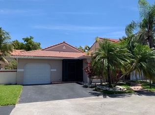1334 Seagrape Cir, Fort Lauderdale, FL 33326