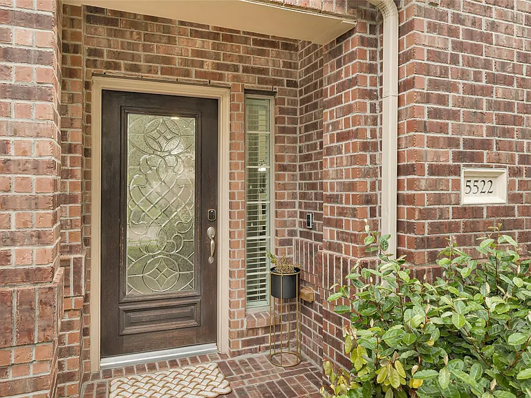 5522 Little Creek Ct — Photo 3