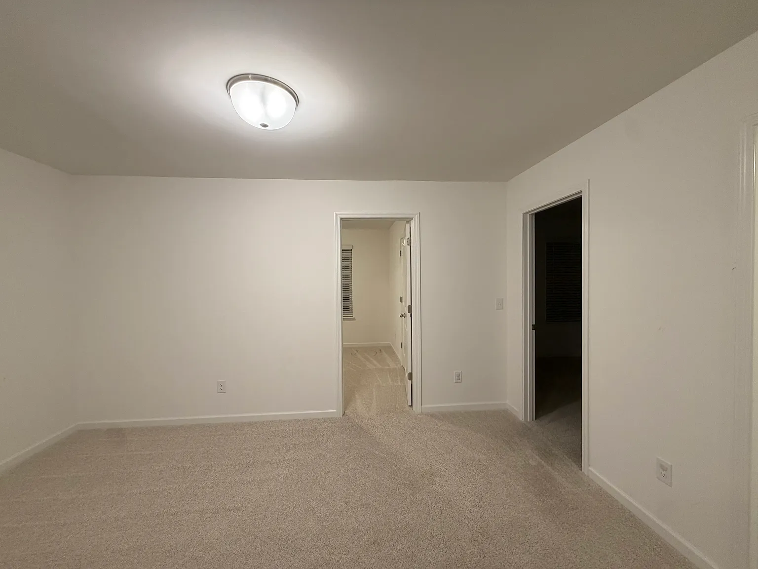 4 bed, 2064 sqft, $2,280 — Photo 3