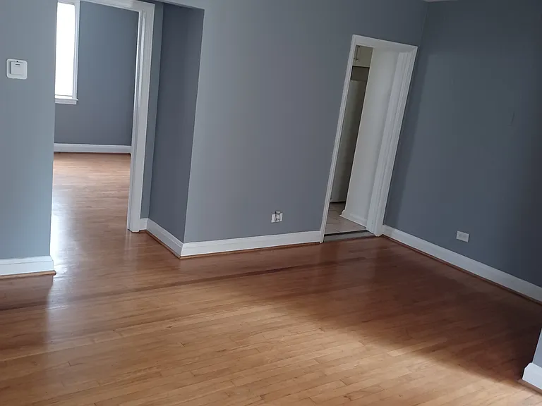 4124 Woodhaven Ave — Photo 4