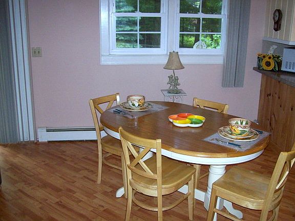 4th image of 250-A Oakwood Rd