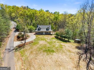 128 Logans Trl, Cleveland, GA 30528