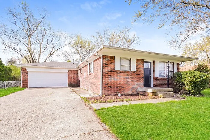 10311 Baribeau Ln