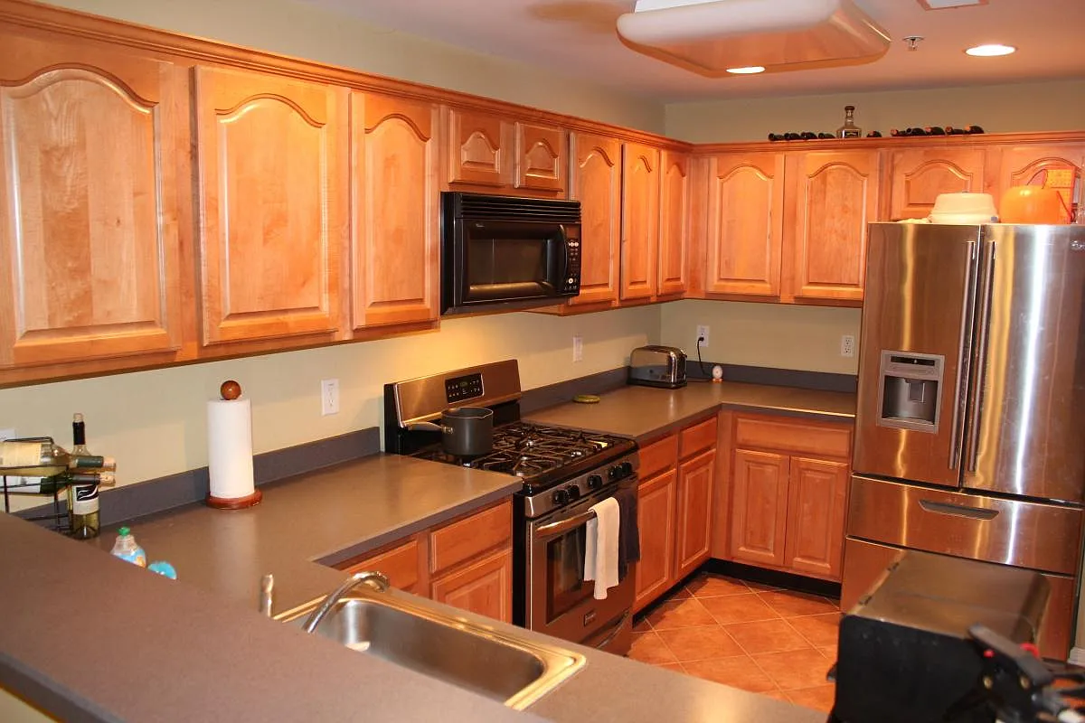 2 bed, 2.5 bath, 1400 sqft, $3,000 — Photo 1