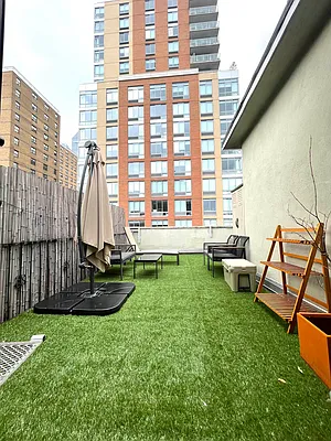 Rented by Douglas Elliman | media 14