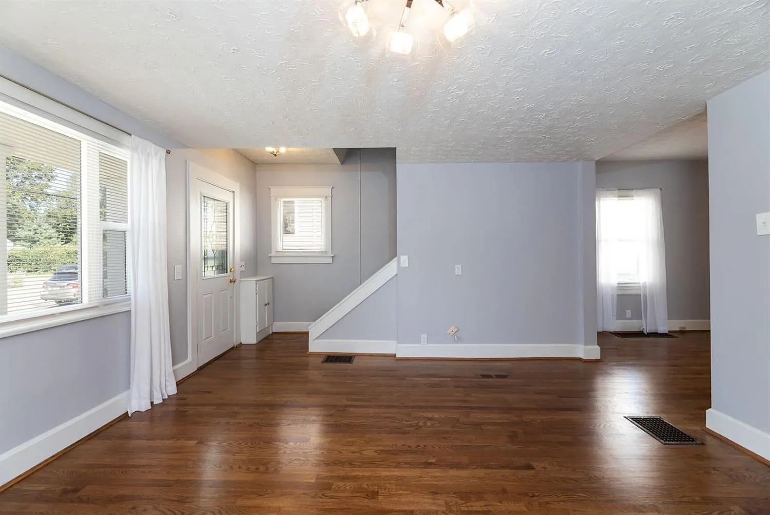 2 bed, 1296 sqft, $2,000 — Photo 4