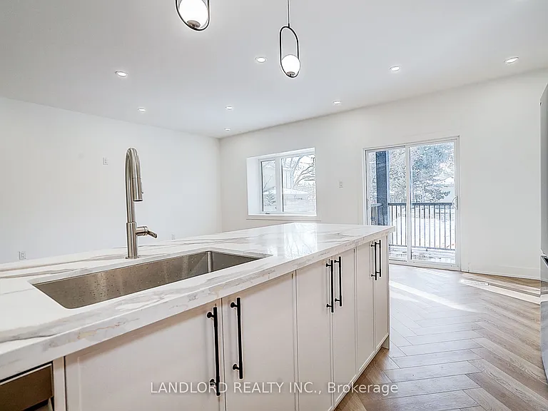 1146 Broadview Ave #4 — Photo 28