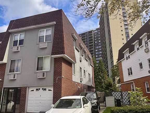 3rd image of 20920 23rd Avenue