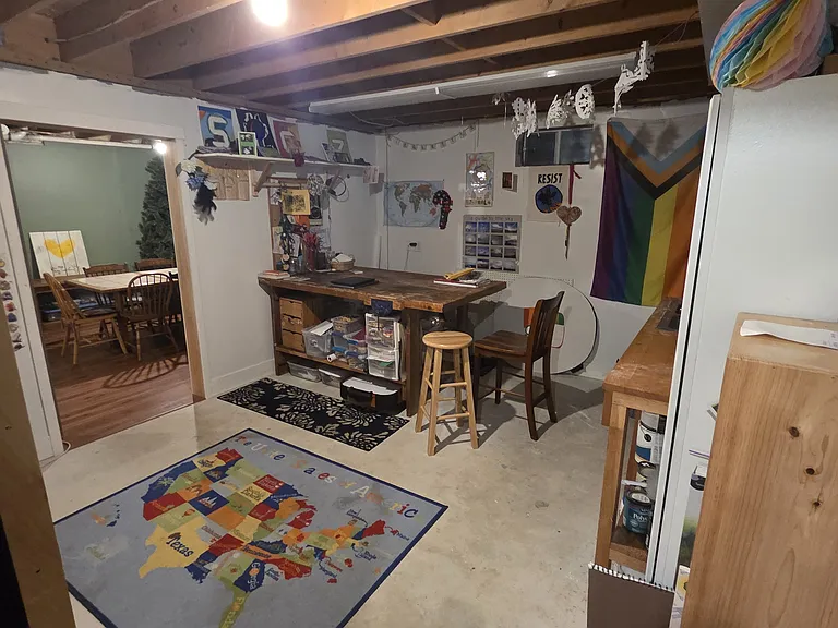 1350 Barker Rd — Photo 24