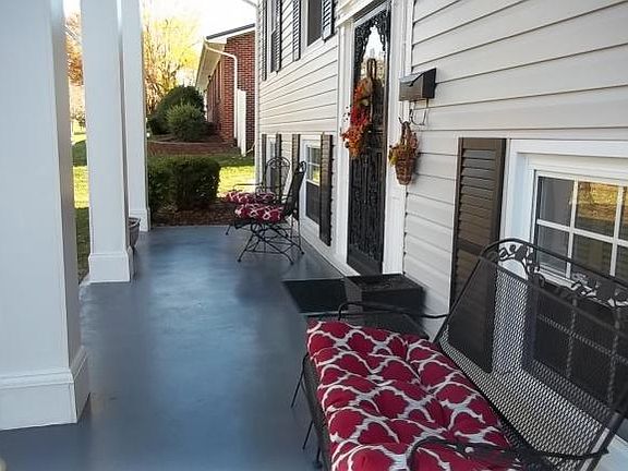 3rd image of 2311 Avondale Dr