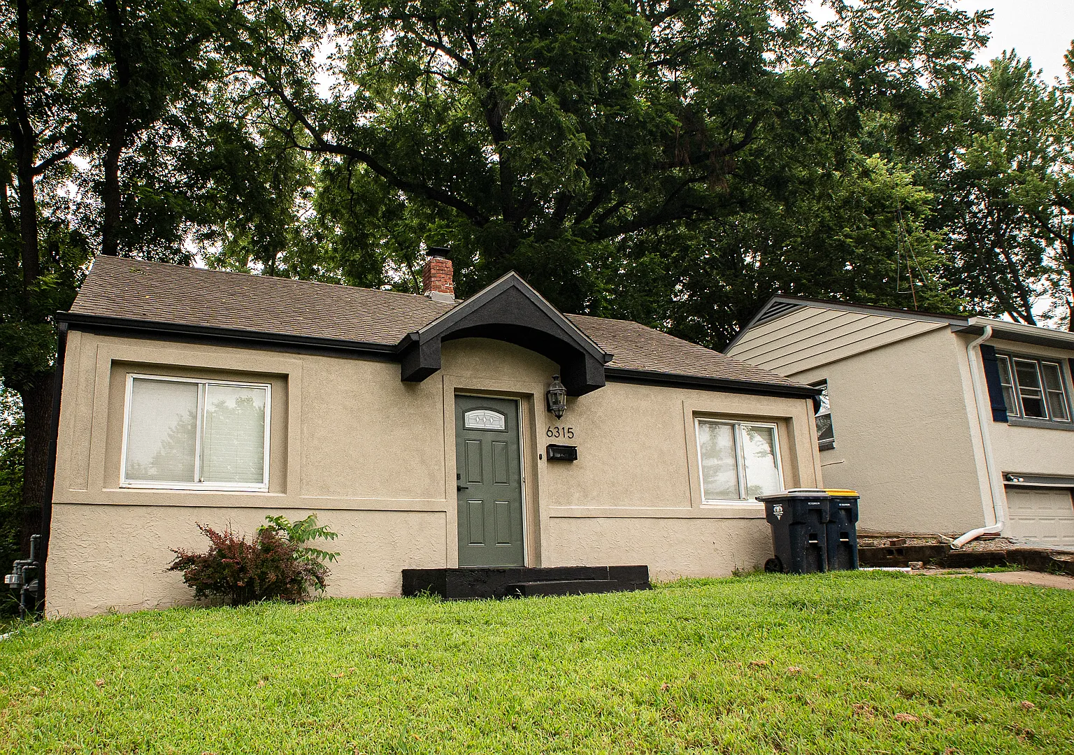 2 bed, 832 sqft, $1,525 — Photo 3