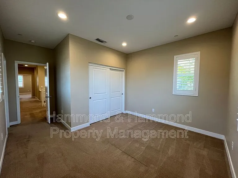 11395 Beechnut St — Photo 32