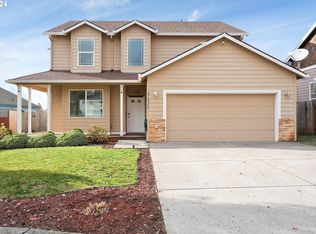 333 SE Regan Hill Loop, Estacada, OR 97023