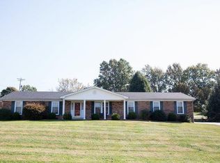 229 Farmbrook Cir, Frankfort, KY 40601