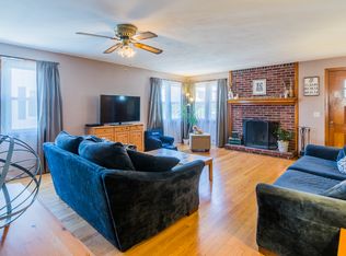 22 Meriden Ave, Meriden, CT 06451