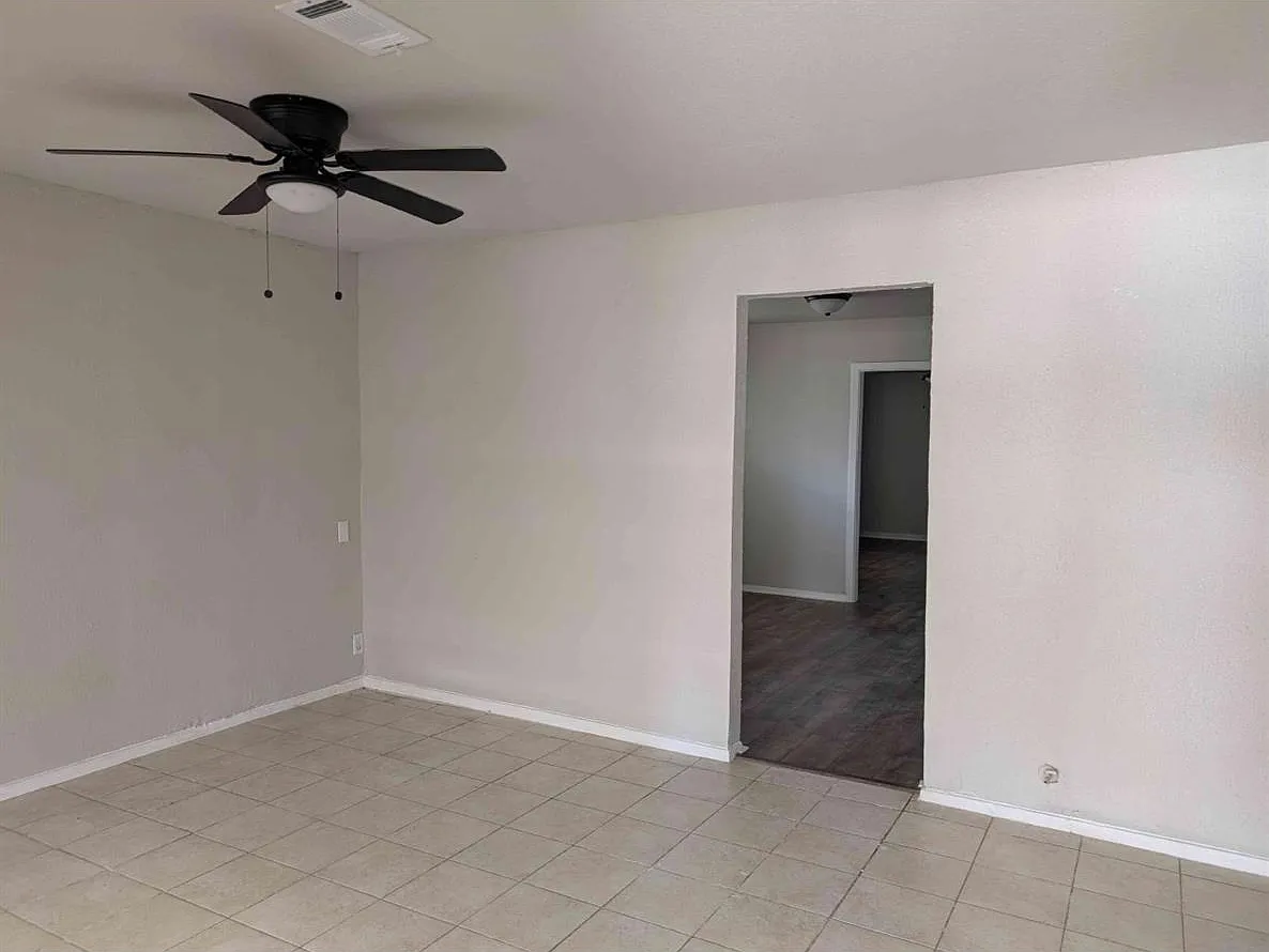 4 bed, 2.0 bath, 1599 sqft, $1,895 — Photo 4