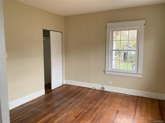 4th image of 1311 Byron St