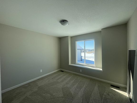 5th image of 1634 N Wildflower Ct
