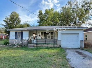 2116 W Water St, Springfield, MO 65802