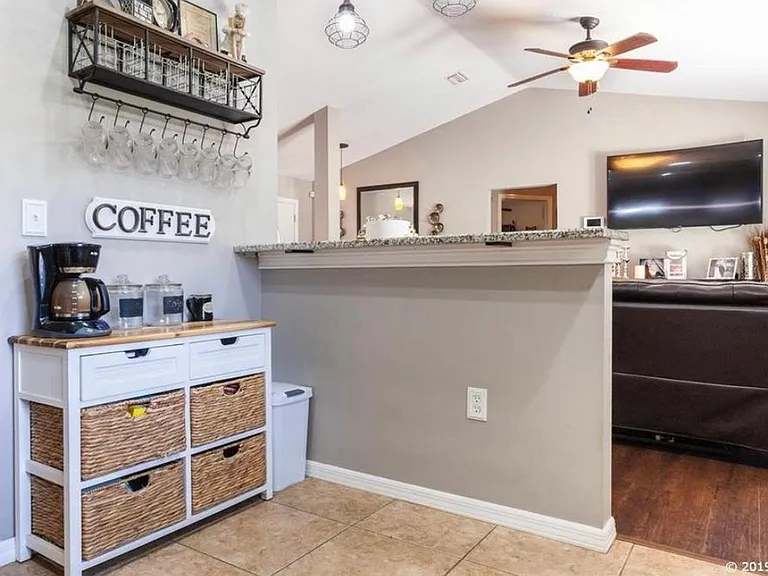 8404 SW 66th Ln — Photo 11