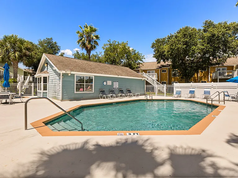 8707 Knightsbridge Ct #B — Photo 29