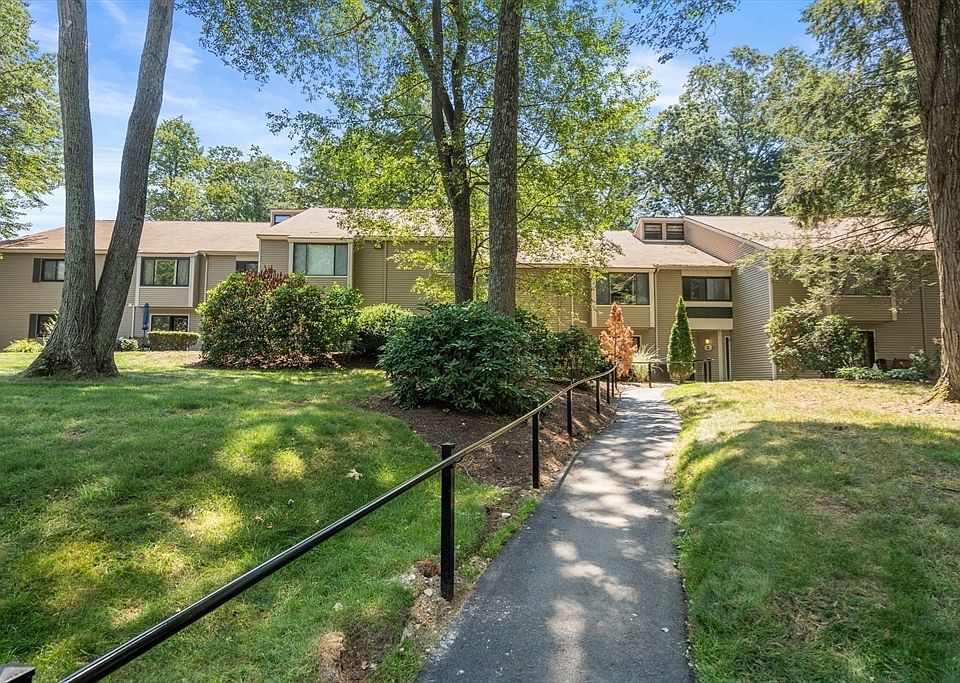 1st image of 1 Thayer Pond Dr #5