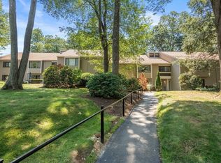 1 Thayer Pond Dr #5, Oxford, MA 01540