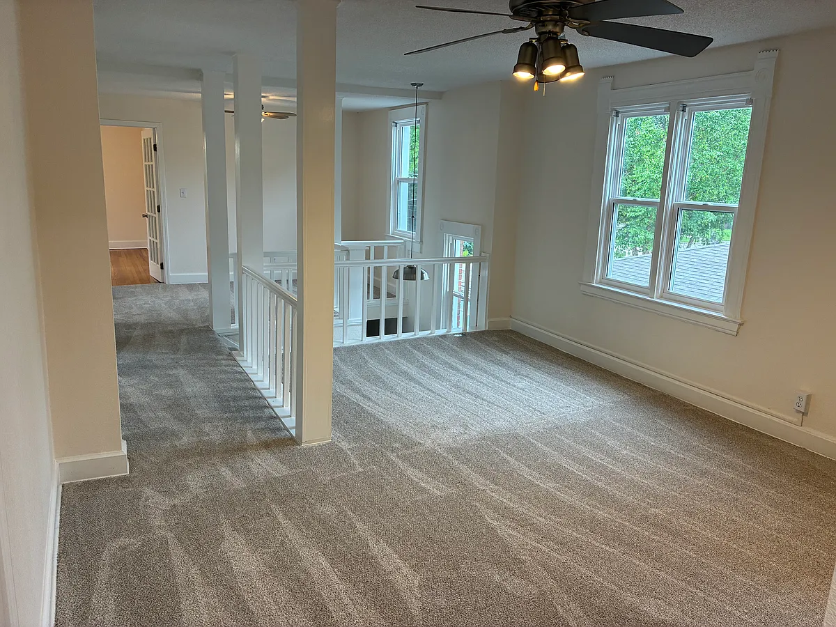 Building Photo - 106 Garfield Ave #2
