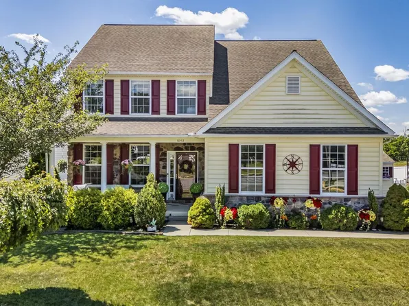 1052 Walnut St, Honey Brook, PA 19344