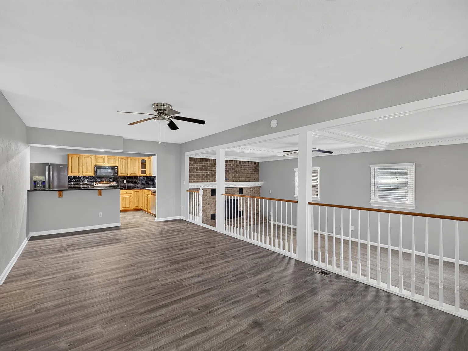 3 bed, 1.5 bath, 1533 sqft, $2,300 — Photo 4