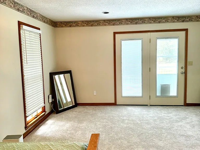 6612 Hale Ct — Photo 15